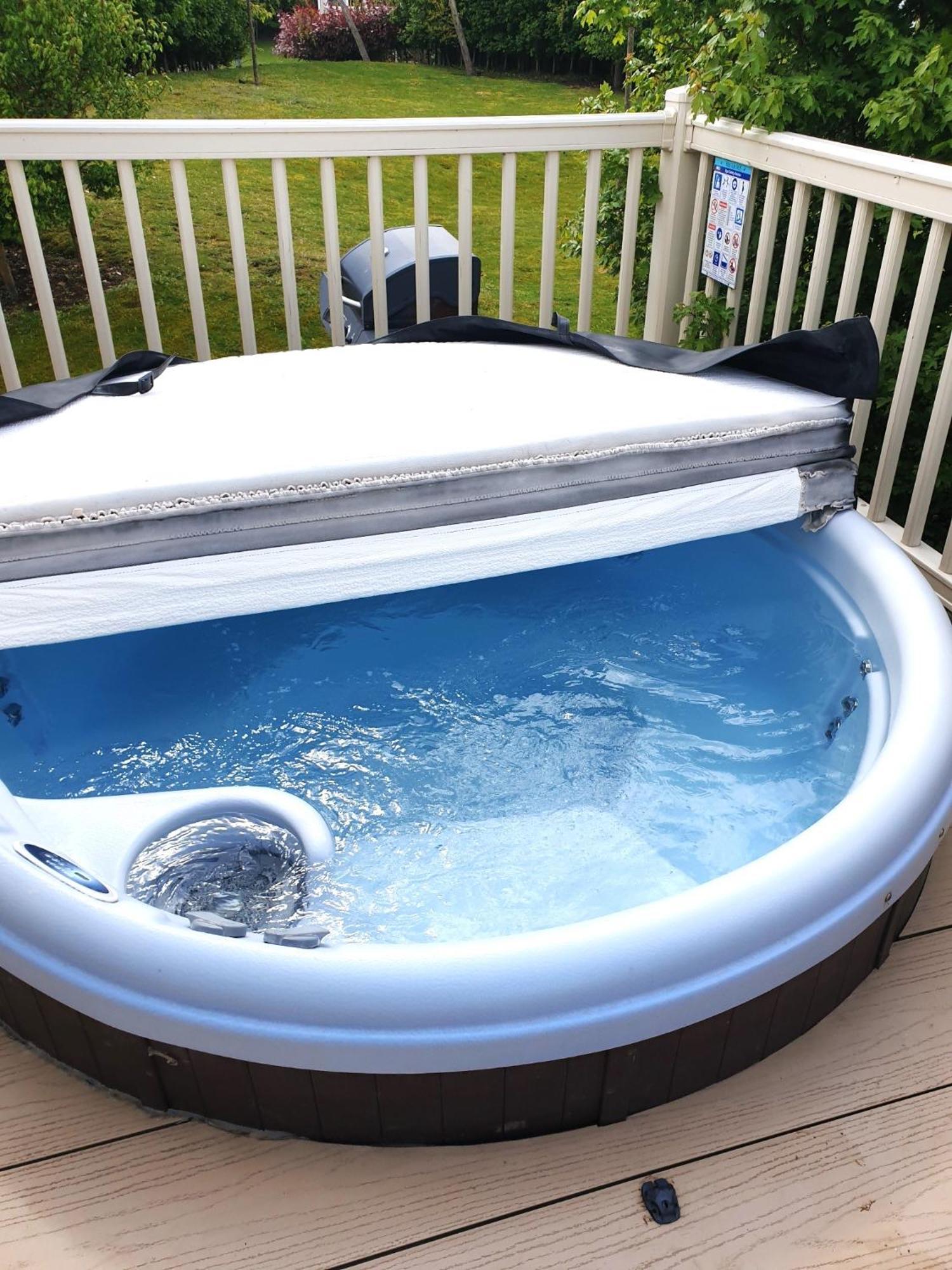 16 Anglers Acre Luxury Hot Tub Break Tattershall Lakes Экстерьер фото